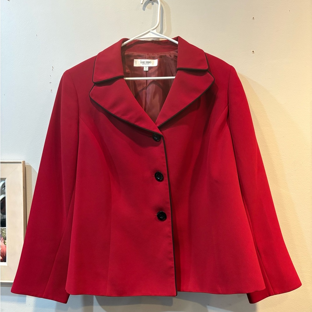 Jones Studio Separates Maroon Blazer with Black Trim